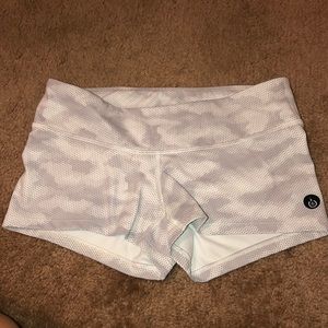 BROOKE WELLS CROSSFIT WORKOUT FOCUS SHORTS SIZE S